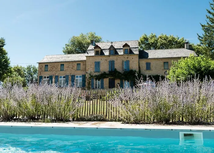 Le Couvent De Neuviale 3*