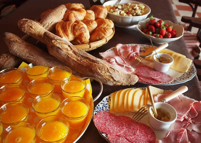Bed & Breakfast Le Couvent De Neuviale 3*