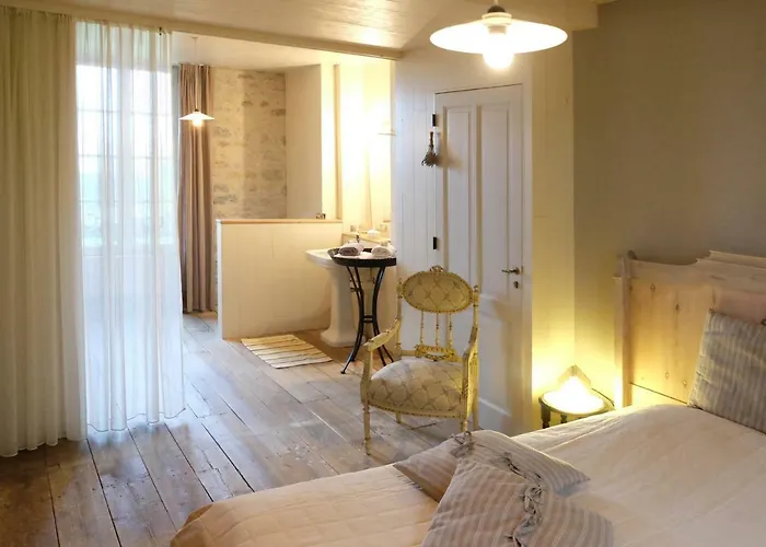 Le Couvent De Neuviale Bed & Breakfast Parisot (Tarn-et-Garonne)