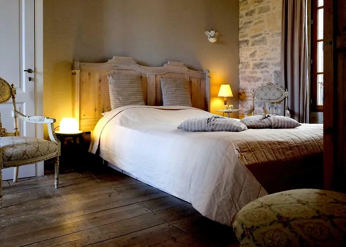 Le Couvent De Neuviale Parisot (Tarn-et-Garonne)