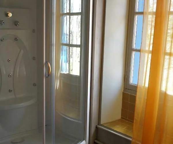 Bed & Breakfast Le Couvent De Neuviale 3*