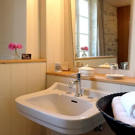 ベッド・アンド・ブレックファスト Le Couvent De Neuviale Parisot (Tarn-et-Garonne)